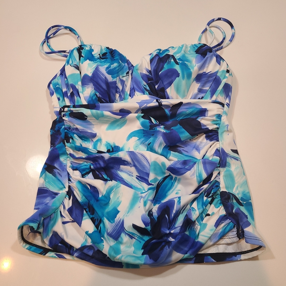 Miraclesuit Blue Floral Tankini Swimsuit Top in Size 12
